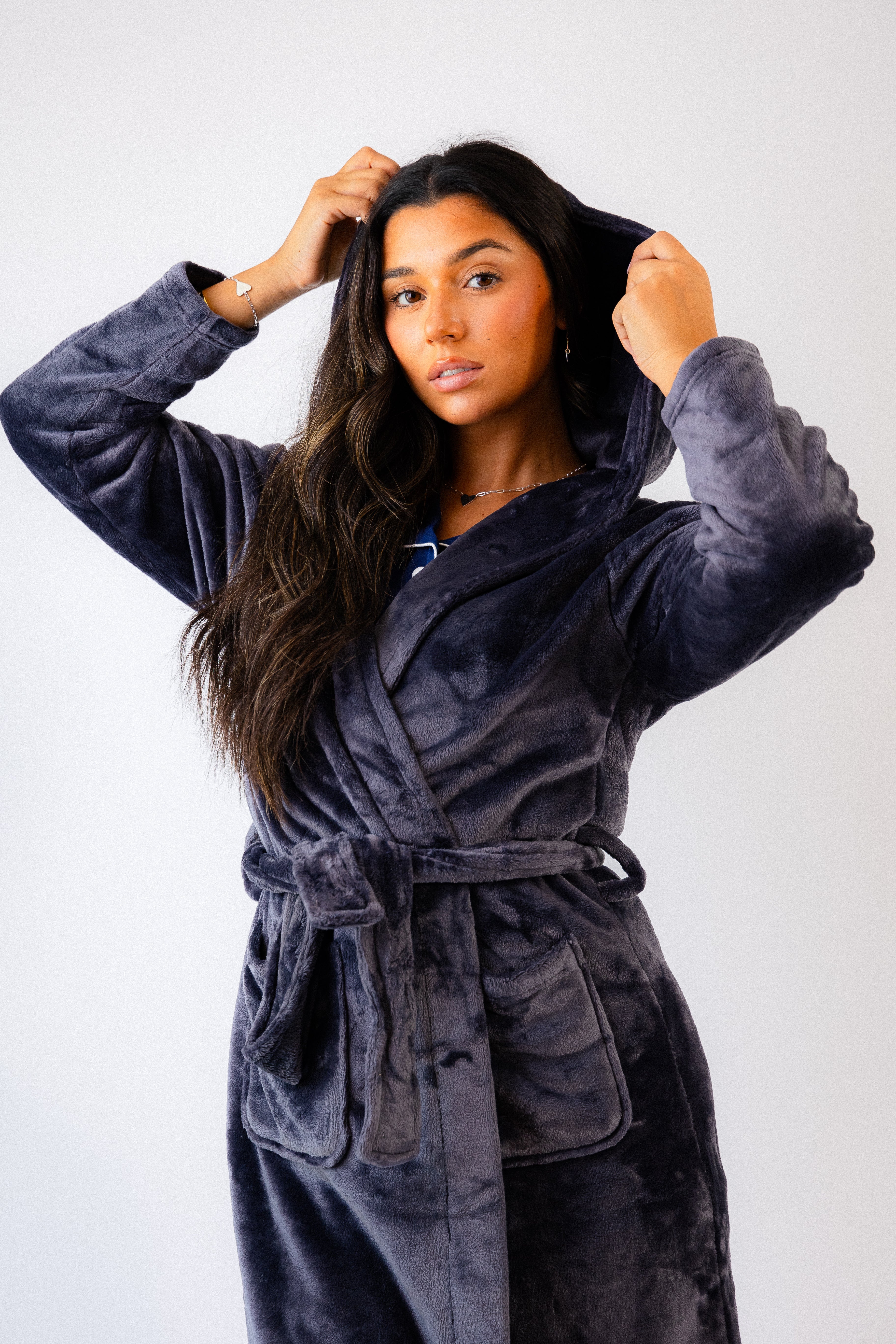 Baum Trading Ladies Plush Fleece Hooded Dressing Gown, Charcoal, XL (UK 14-16) Baum Trading Ladies Plush Fleece Hooded Dressing Gown, Charcoal, XL (UK 14-16)