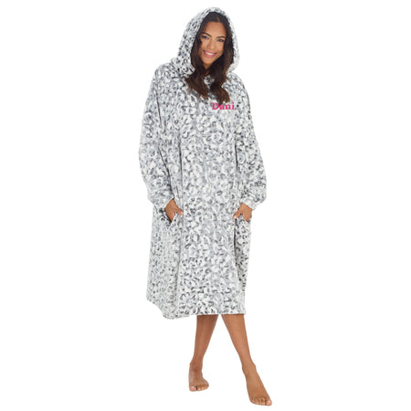 personalised plush leopard print oversized hoodie | personalised leopard print hoodie for women (change according to colour image)