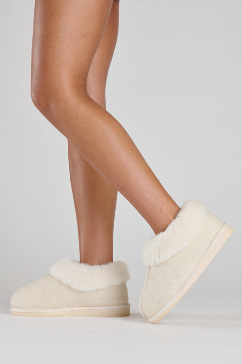 Lulabay cosy mule slippers | beige cosy mule slippers for women